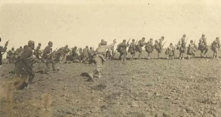 Μικρά Ασία-Τσαμ Τεπέ… Συντριβή τουρκικής αντεπίθεσης διά της λόγχης!